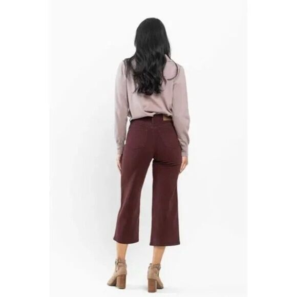 Judy Blue "Eva" Tummy Control Hi Waist Wide Leg Crop Burgundy Jeans 9/29 NWT - Picture 3 of 12